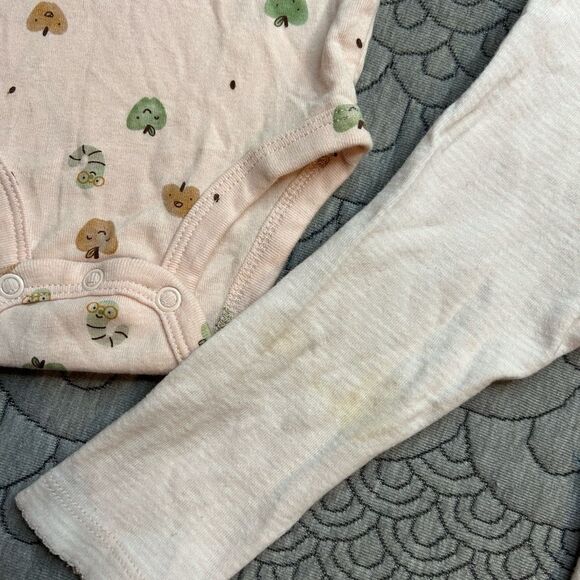 5 for $25🔥12 Months Girls Carter's Apples Matching Set - Picture 4 of 6